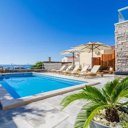Capitano - Duplex Three Bedroom With Balcony And S... Apartman Mlini