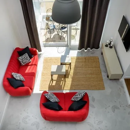 Capitano - Duplex Three Bedroom With Balcony And S... *