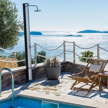 Capitano - Duplex Three Bedroom With Balcony And S... Apartman *