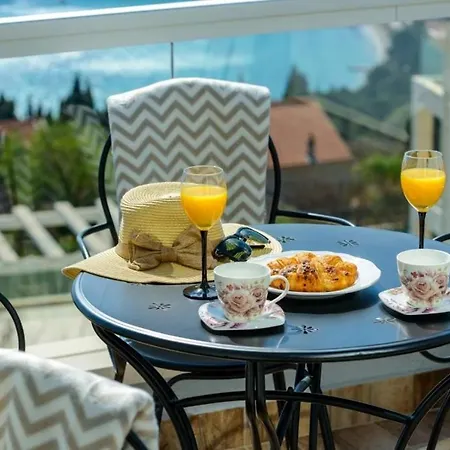 Capitano - Duplex Three Bedroom With Balcony And S...